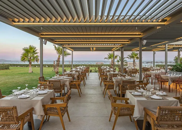 Blue Lagoon Queen 度假村 Kalyves Polygyrou