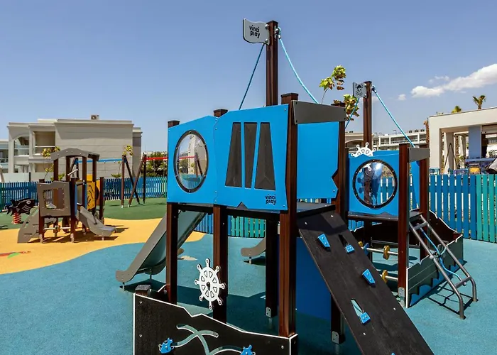 Blue Lagoon Queen Kalyves Polygyrou