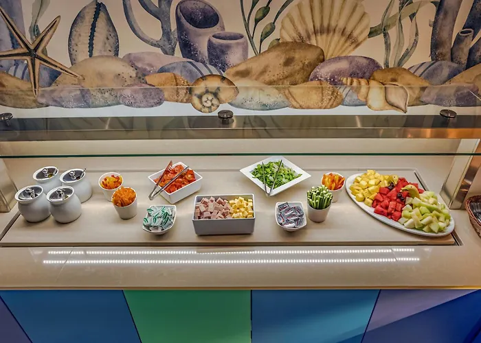 Blue Lagoon Queen 度假村