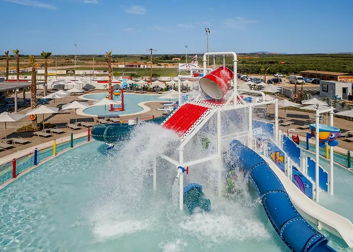 Blue Lagoon Queen 度假村