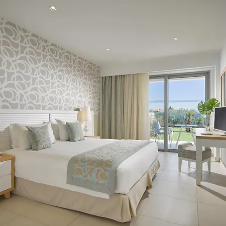 Blue Lagoon Queen אתר נופש Kalyves Polygyrou