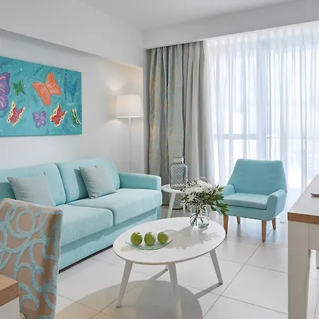 Blue Lagoon Queen אתר נופש