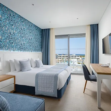 Complex Blue Lagoon Queen Kalyves Polygyrou