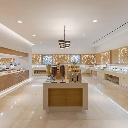 منتجع Blue Lagoon Queen *