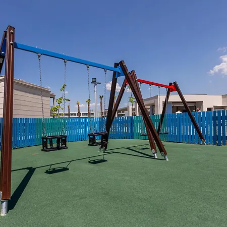 منتجع Blue Lagoon Queen *