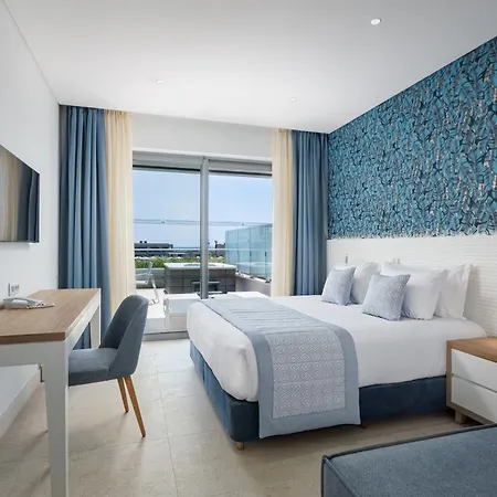 Complex Blue Lagoon Queen *