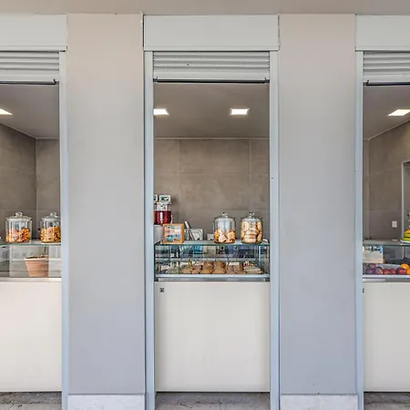 Blue Lagoon Queen אתר נופש *