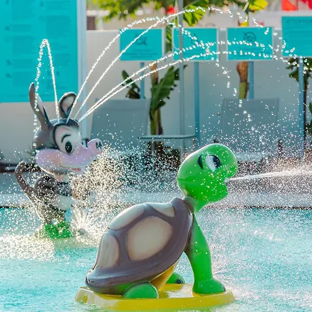 אתר נופש Blue Lagoon Queen Kalyves Polygyrou