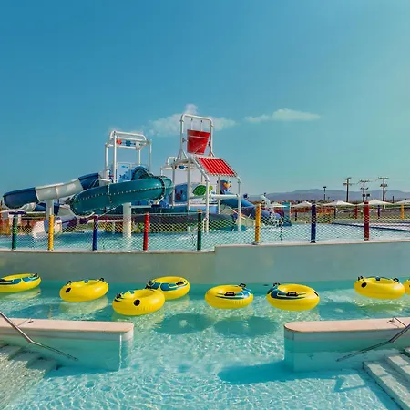 Blue Lagoon Queen منتجع *