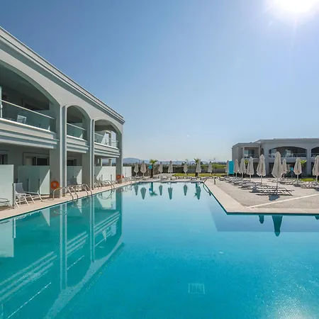 Blue Lagoon Queen Resort *