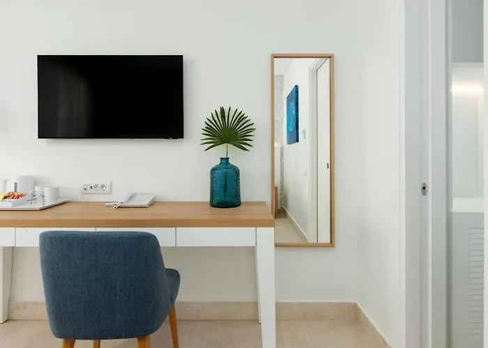 Blue Lagoon Queen Resort Kalyves Polygyrou