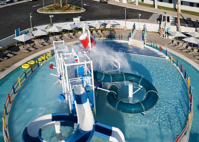 Blue Lagoon Queen Resort