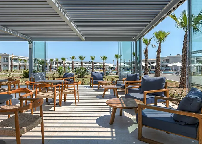 Blue Lagoon Queen * Kalyves Polygyrou