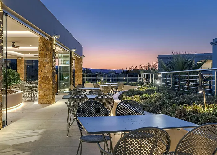 Blue Lagoon Queen Resort