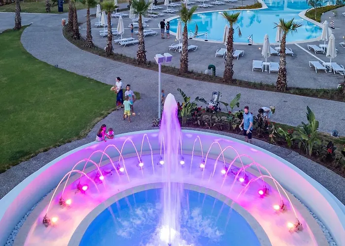 Blue Lagoon Queen Resort